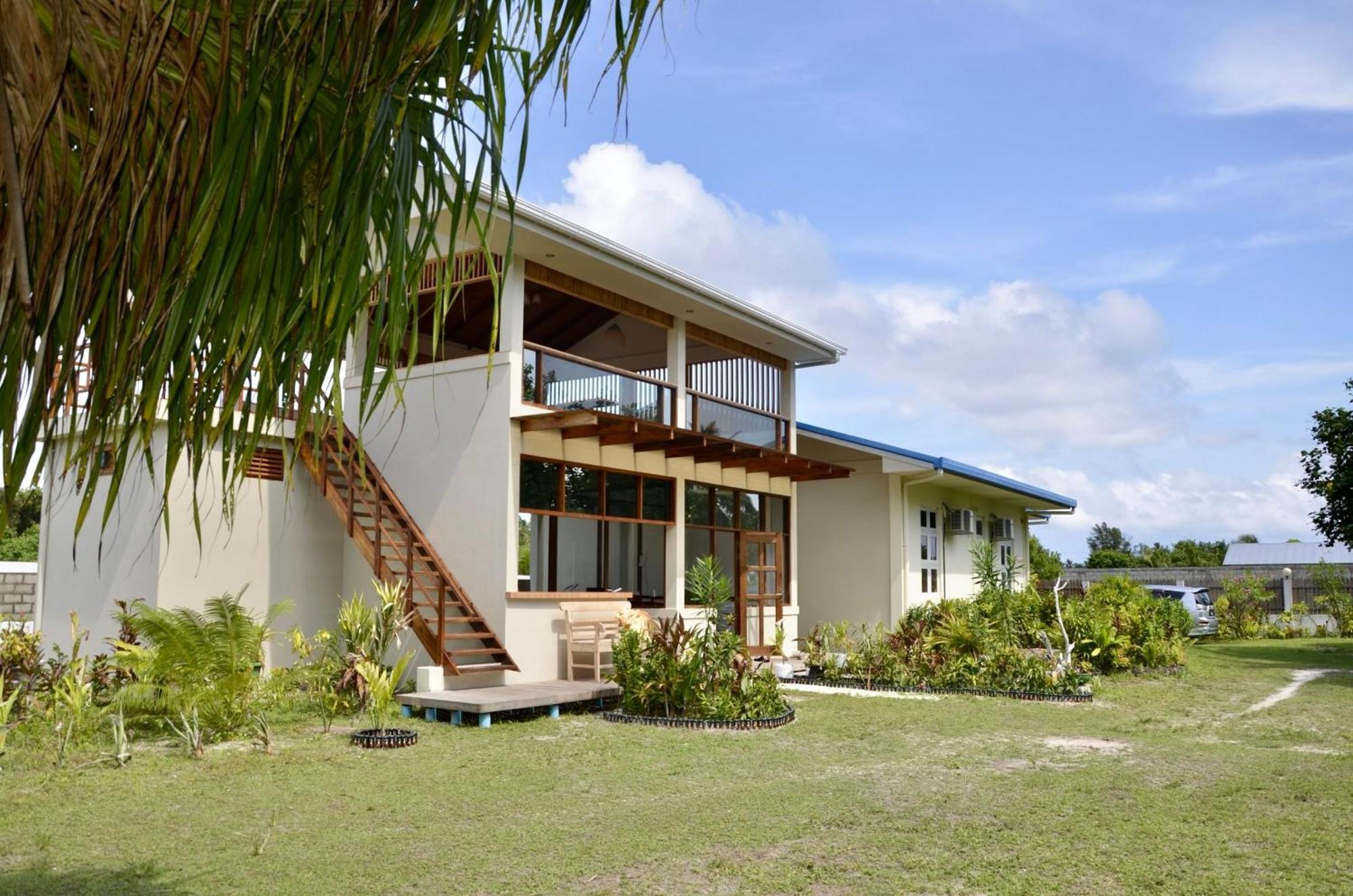 Nazaki Luxury Beach Hotel Đảo Gan Ngoại thất bức ảnh