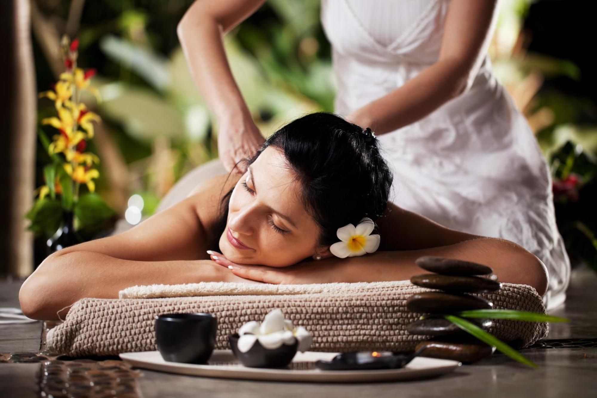 Nazaki Luxury Beach Hotel Đảo Gan Ngoại thất bức ảnh